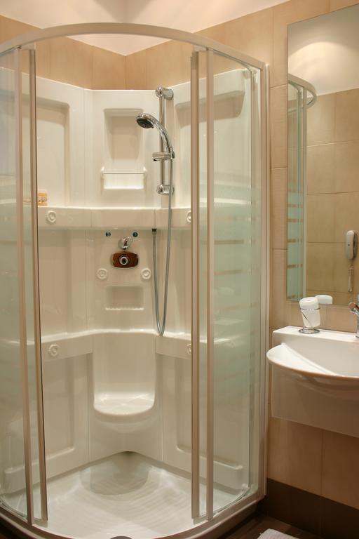 Deves Hotel Nafplio Pokoj fotografie
