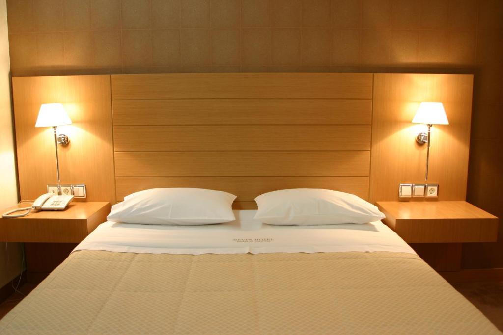 Deves Hotel Nafplio Pokoj fotografie